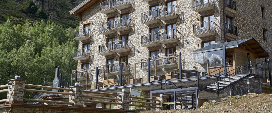 Hotel Canaro ★★★★★ - Le luxe teinté d’authenticité dans le décor immaculé des Pyrénées andorranes. - Soldeu, Andorre