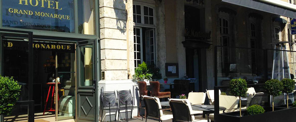 Best Western Premier Grand Monarque Hôtel & Spa ★★★★ - Indulge at a delightful hotel in the ancient Chartres. - Chartres, France
