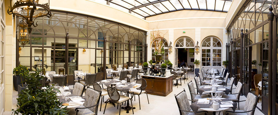 Best Western Premier Grand Monarque Hôtel & Spa ★★★★ - Adresse gastronomique de charme au cœur de la ville. - Chartres, France
