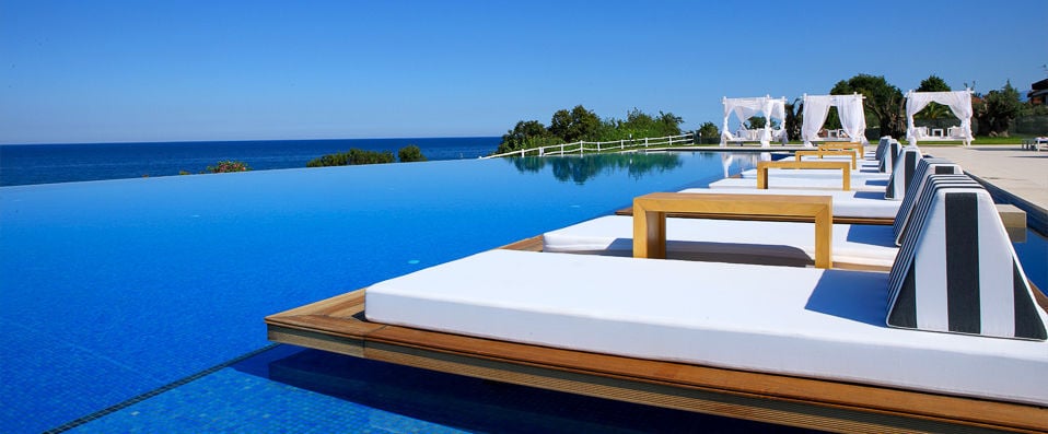 Cavo Olympo Luxury Hotel & Spa ★★★★★ - Adults Only - An infinity of blue at the foot of Mount Olympus. - Litochoro, Greece