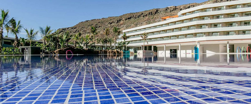 Radisson Blu Resort & Spa Gran Canaria Mogan <span class='stars'>&#9733;</span><span class='stars'>&#9733;</span><span class='stars'>&#9733;</span><span class='stars'>&#9733;</span><span class='stars'>&#9733;</span> - Une adresse étoilée pour des vacances en famille sur l’île de Grande Canarie. - Grande Canarie, Espagne