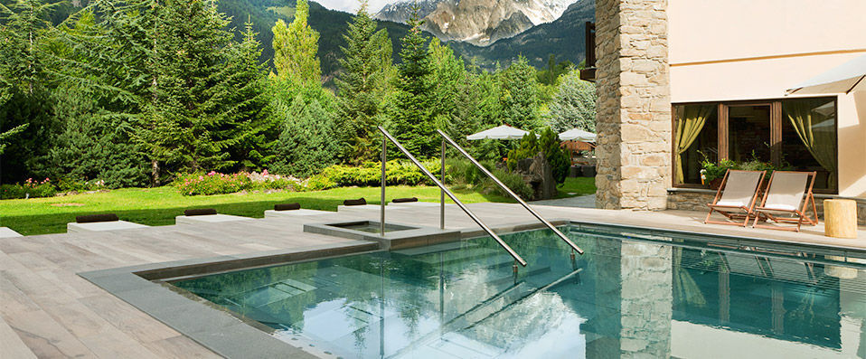 QC Terme Monte Bianco Spa & Resort ★★★★ - Pure alpine freshness and thermal spa at the foot of Mont Blanc. - Courmayeur, Italy
