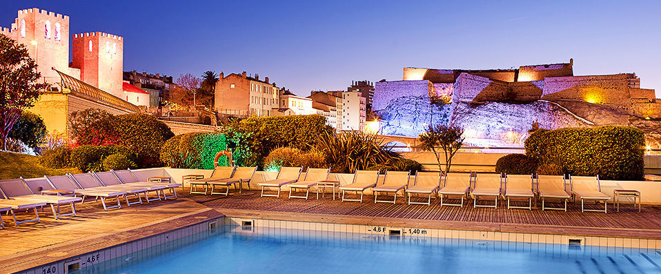 Radisson Blu Hôtel Marseille Vieux-Port ★★★★ - Une adresse de luxe au cœur de la Cité phocéenne. - Marseille, France